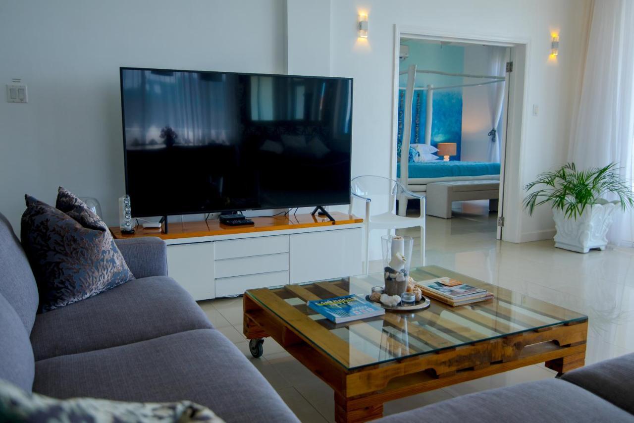Ocho Rios Penthouse At Whispering Seasアパートメント エクステリア 写真