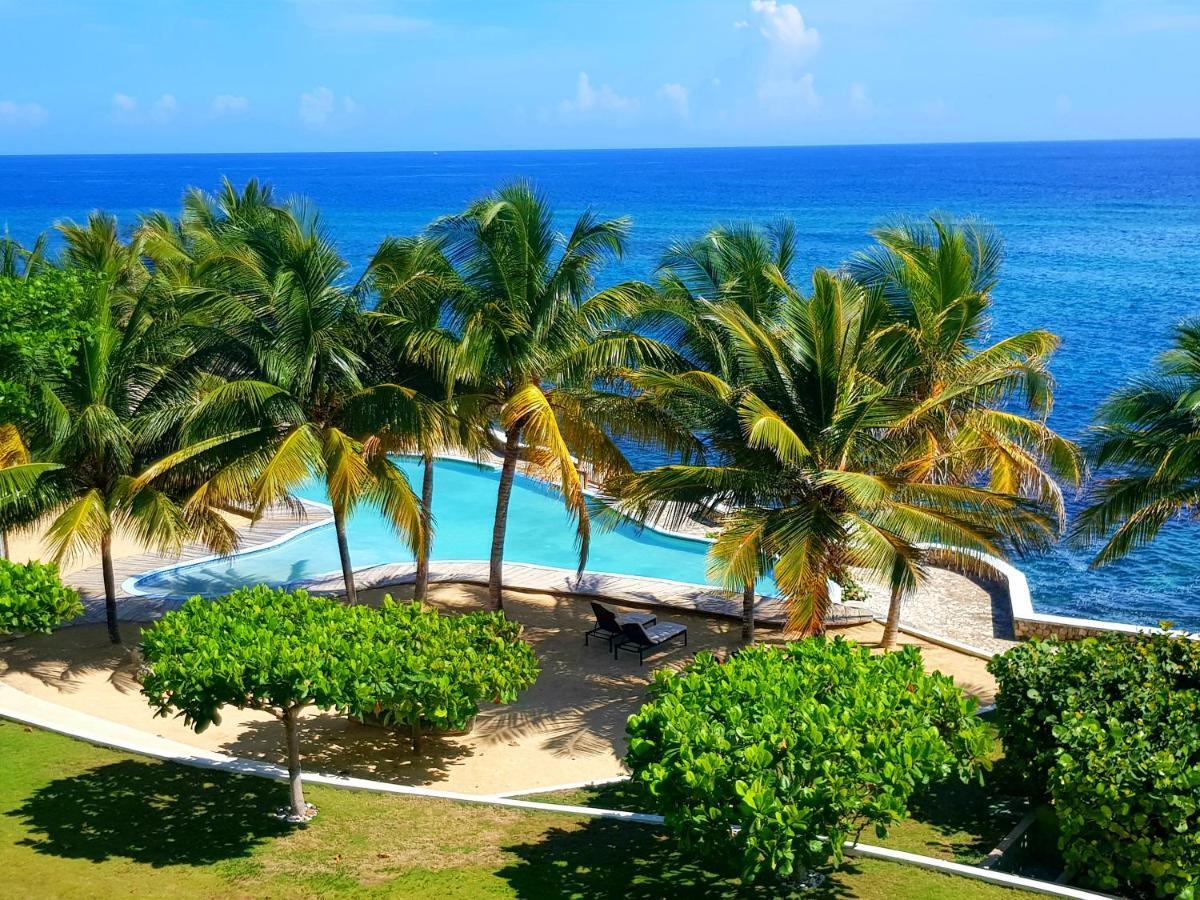 Ocho Rios Penthouse At Whispering Seasアパートメント エクステリア 写真